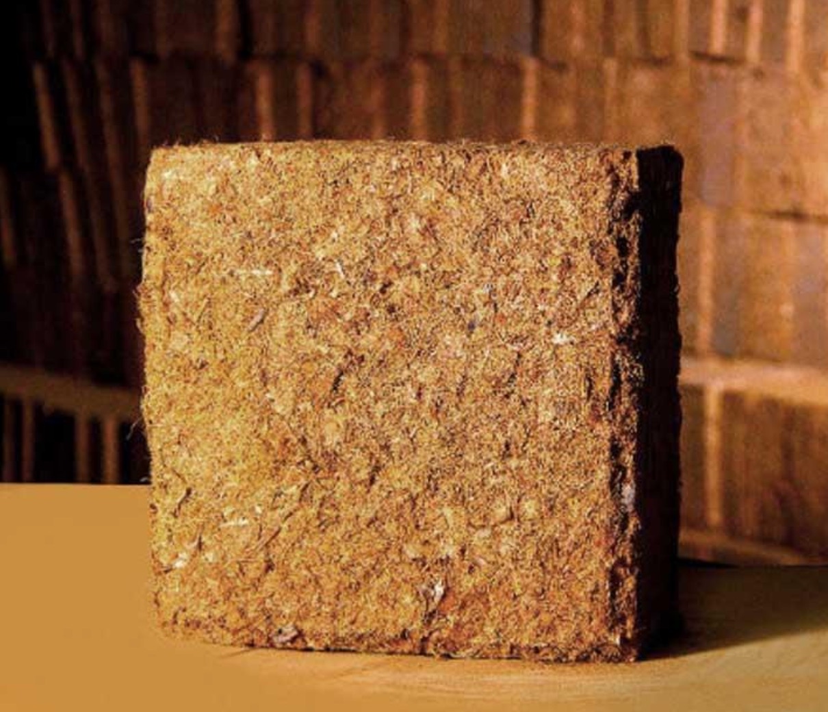 Export-ready compressed coco peat block